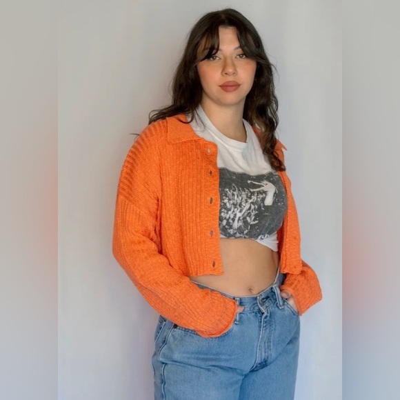 Cropped Cardigan - Picture 3 of 3